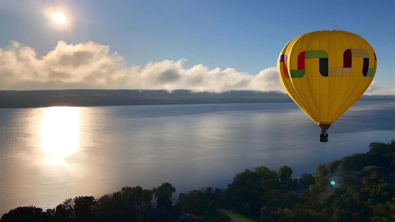 Giro in mongolfiera sul Lago di Bolsena