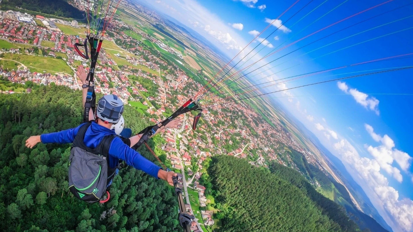 Volo in parapendio a San Giuliano Terme 