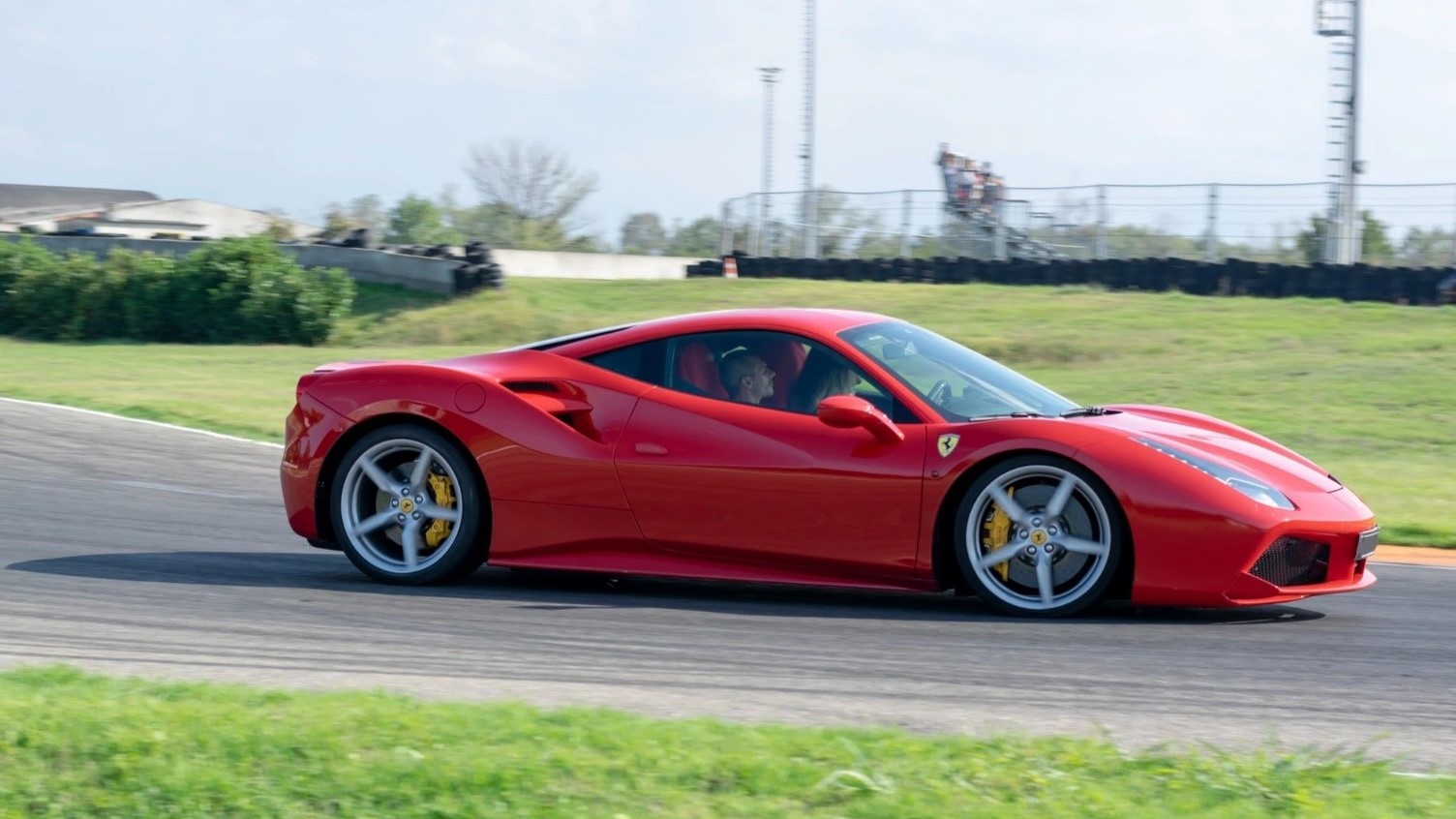 Giri in pista su supercar