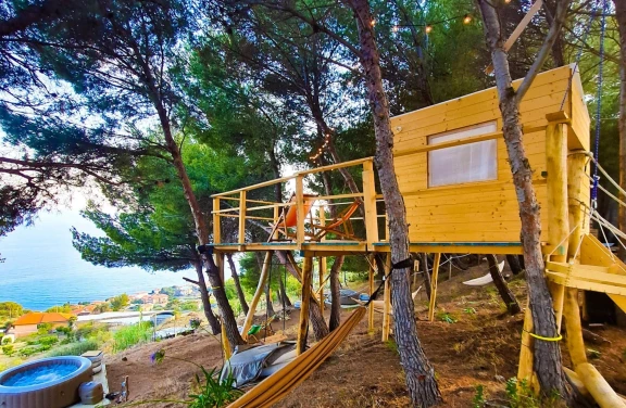 Casa sull'Albero a San Lorenzo al Mare in Liguria