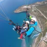 Parapendio sul mare vicino Palermo