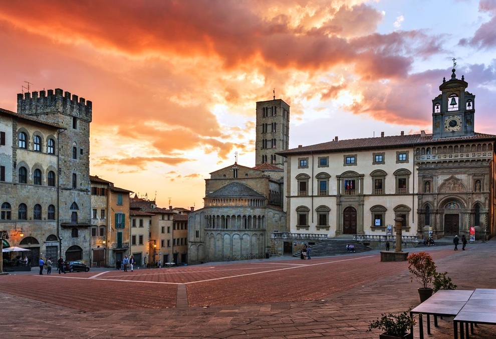 Degustazione di vini nel centro di Arezzo