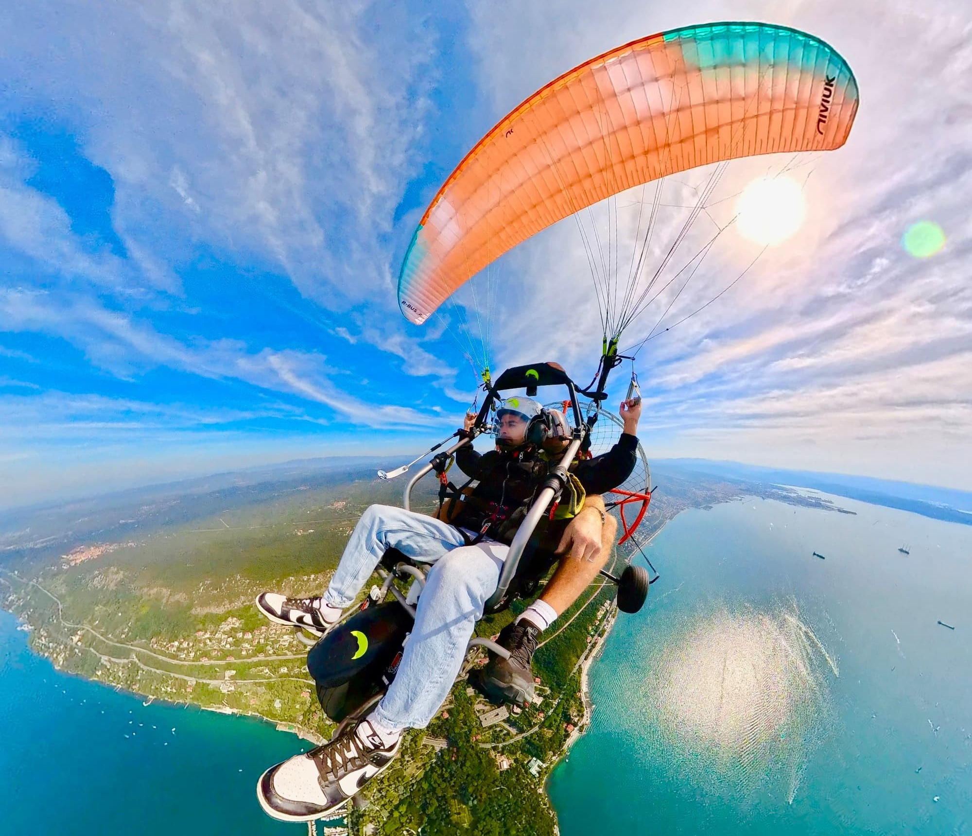 Volo in paracarrello sul Golfo di Trieste