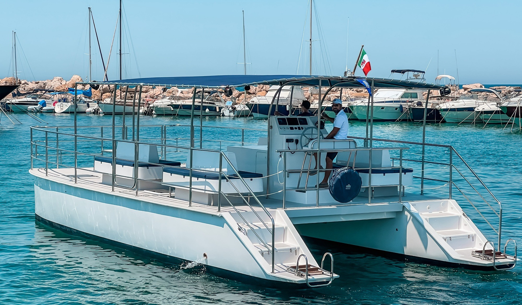 Escursione privata in Catamarano a Torre Vado in Salento